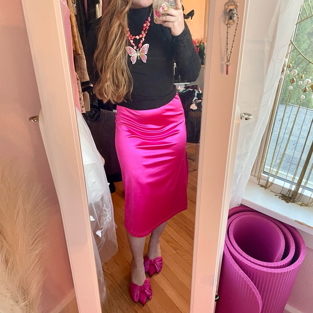 Elegant Pink Satin Skirt